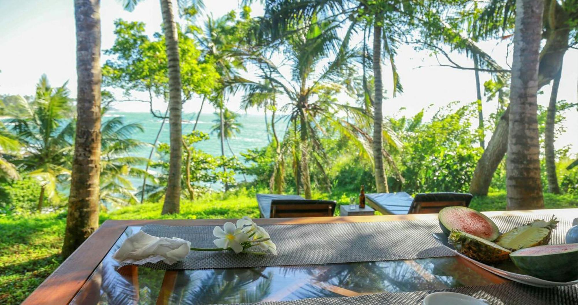 Bluewind Resort Тангалла Экстерьер фото