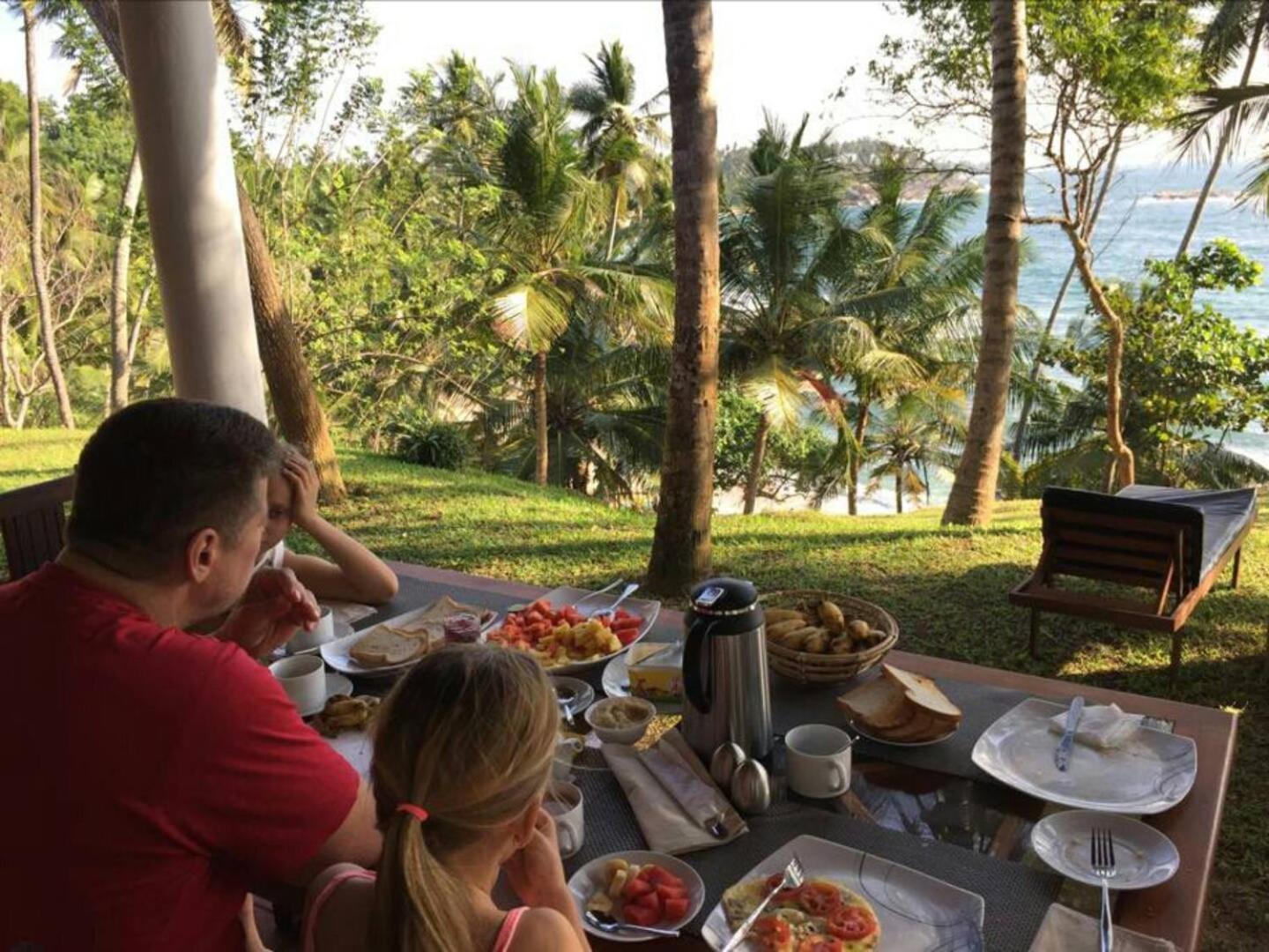 Bluewind Resort Тангалла Экстерьер фото